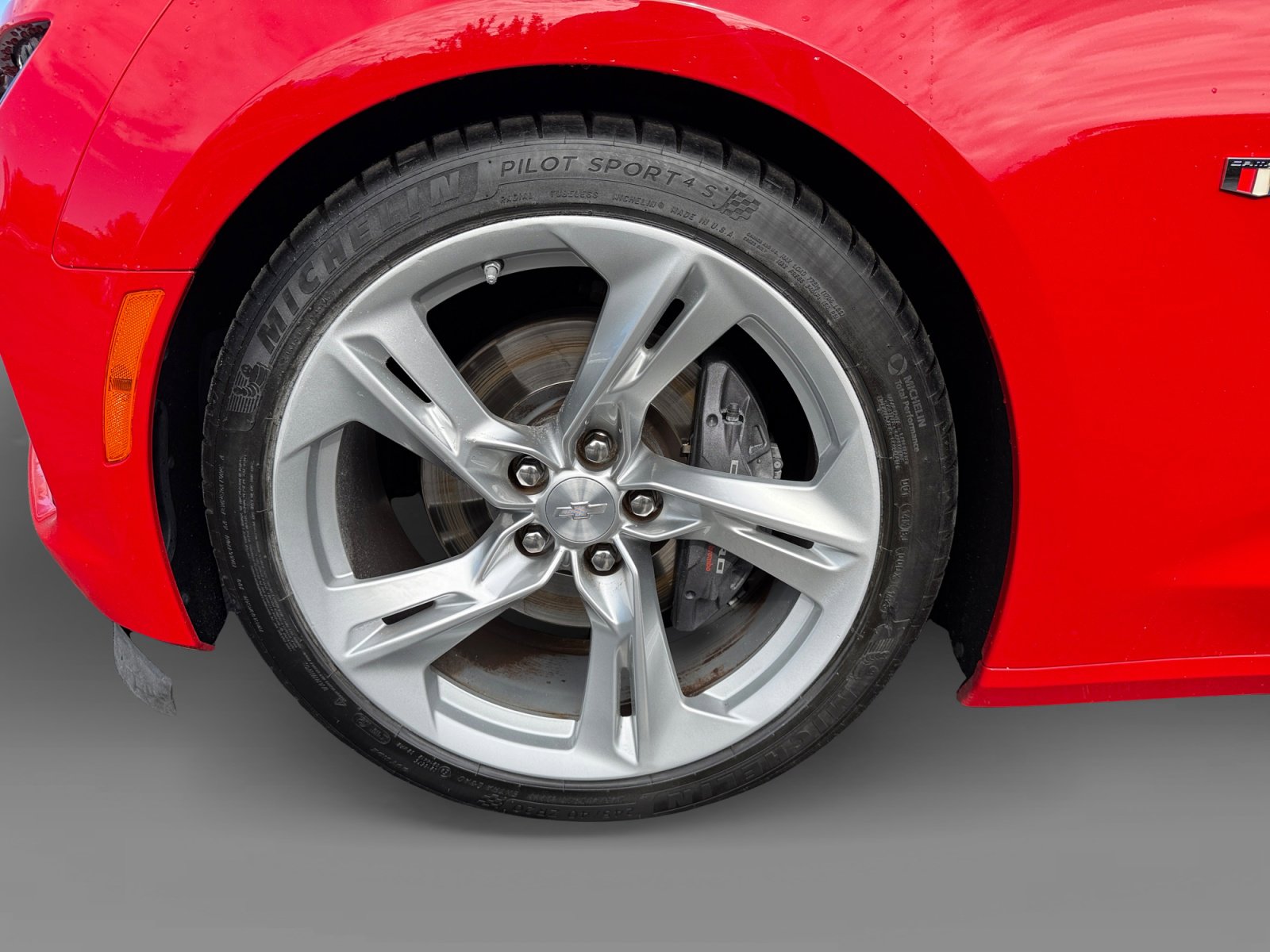 Used 2019 Chevrolet Camaro SS image 9