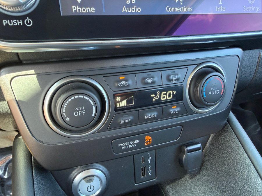Used 2025 Nissan Leaf S FWD image 25