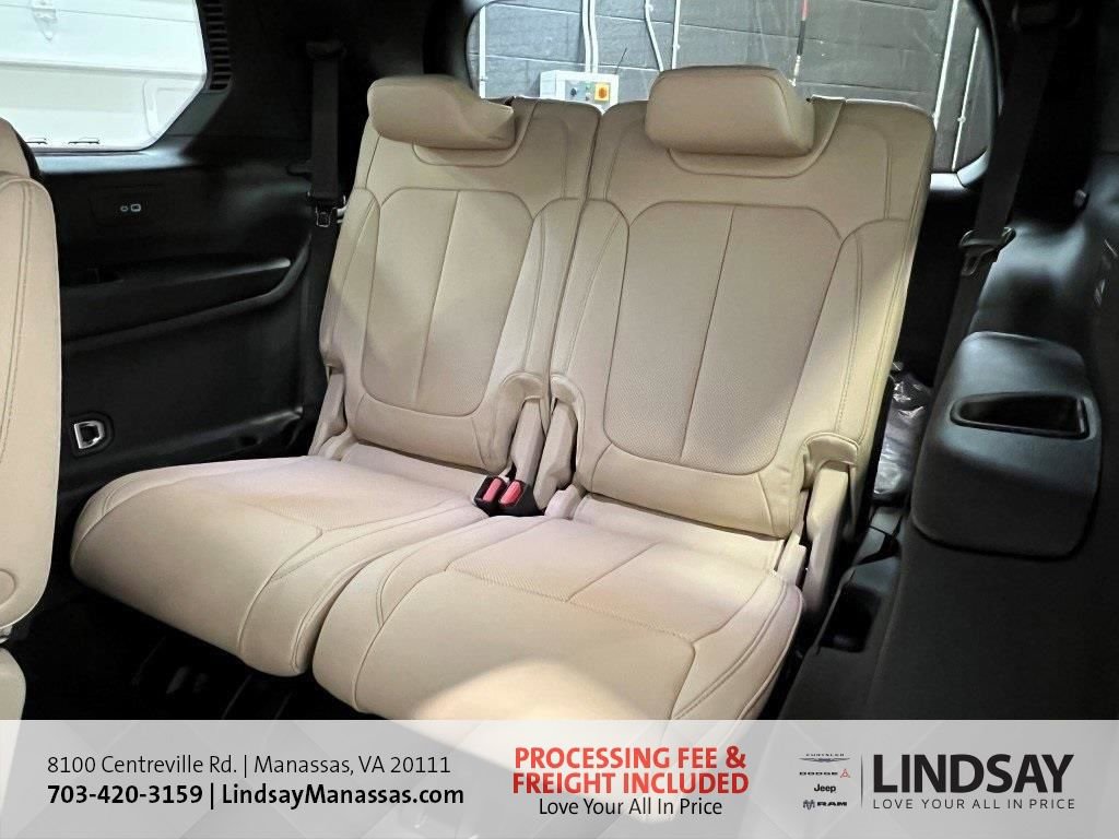 New 2025 Jeep Grand Cherokee L Limited w/ Luxury Tech Group II image 22