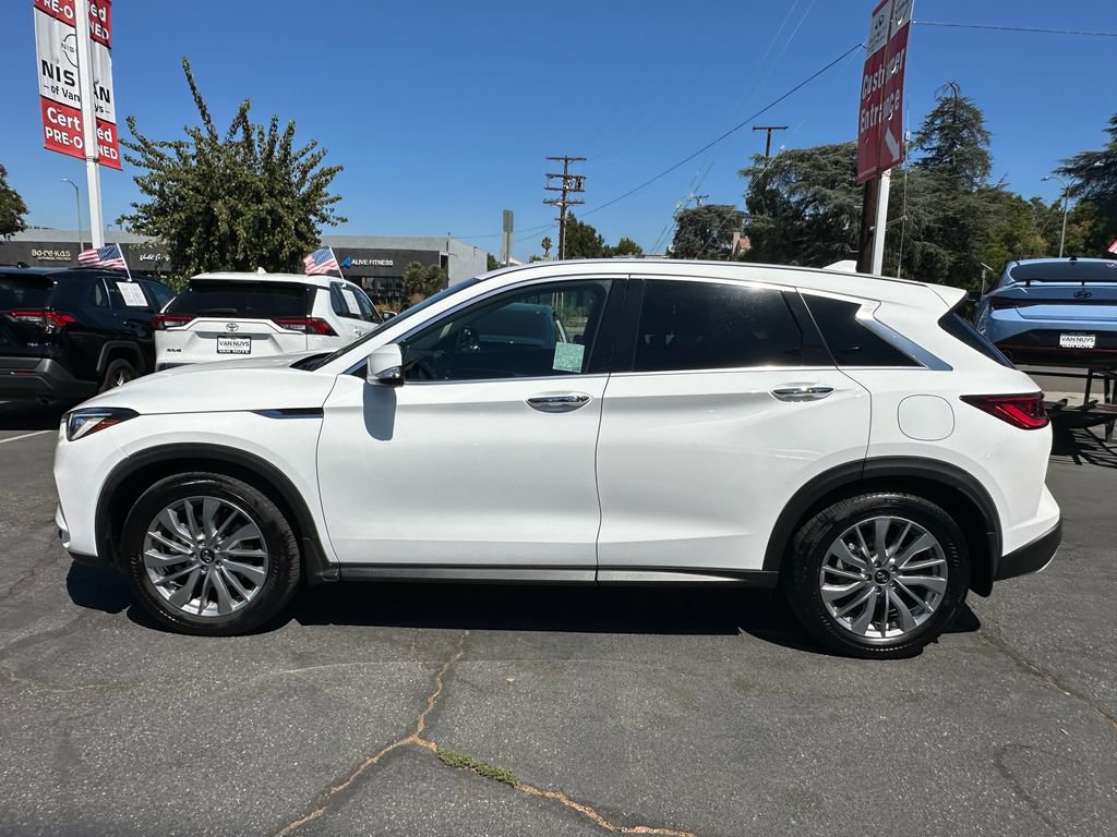 Used 2025 INFINITI QX50 Pure AWD/4WD image 3