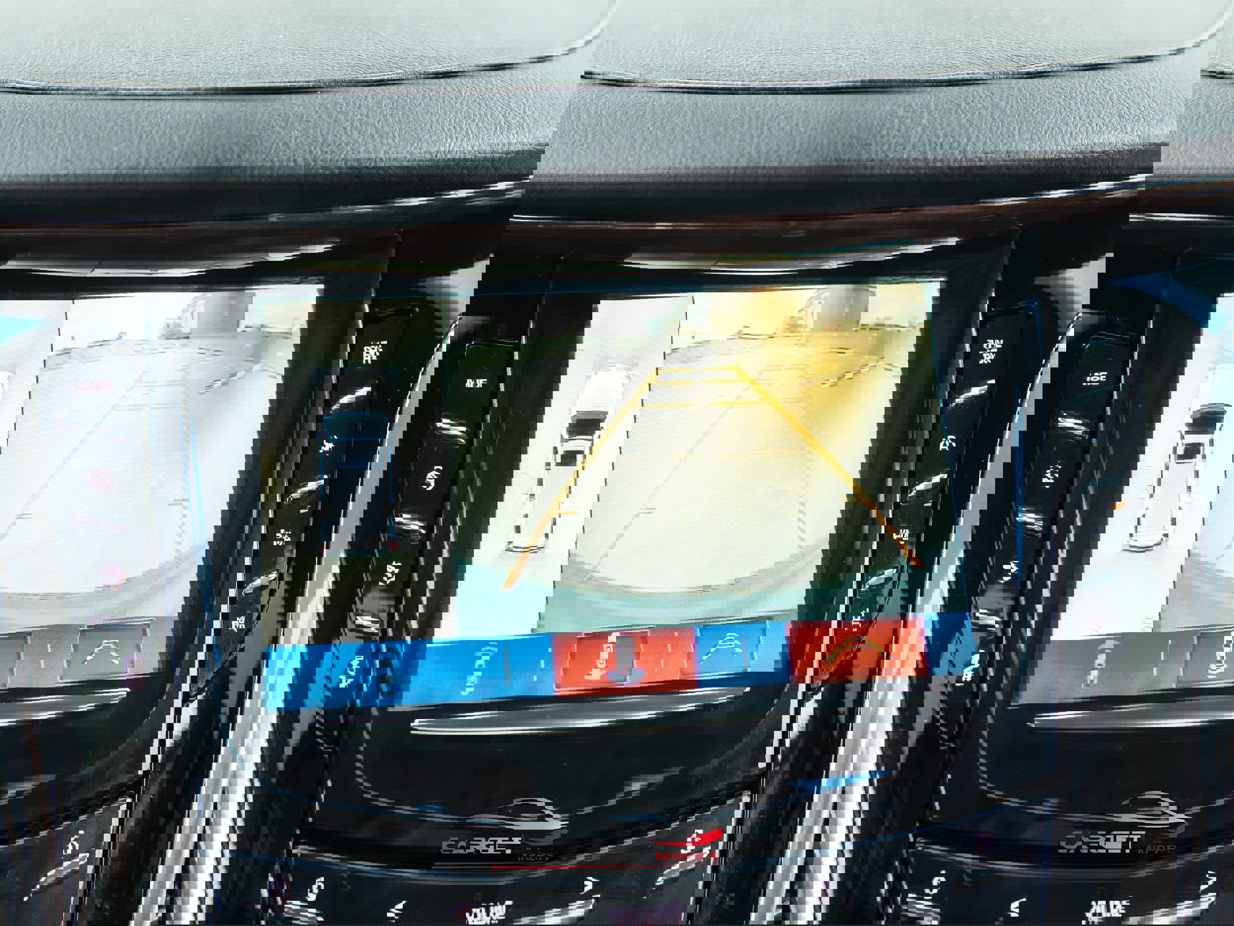 Used 2020 Cadillac Escalade Premium Luxury image 32