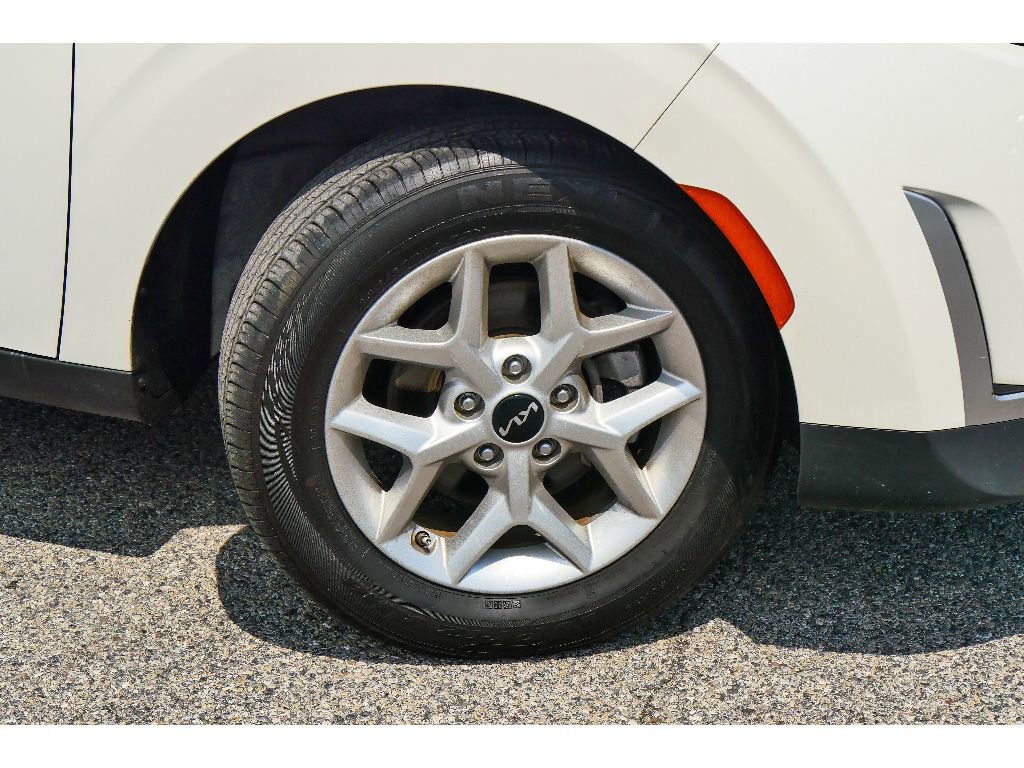 Used 2023 Kia Soul LX w/ LX Technology Package FWD image 26