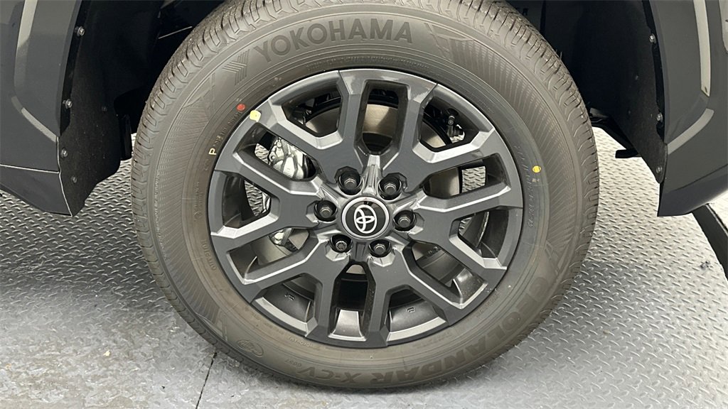 New 2025 Toyota Tundra Platinum image 17