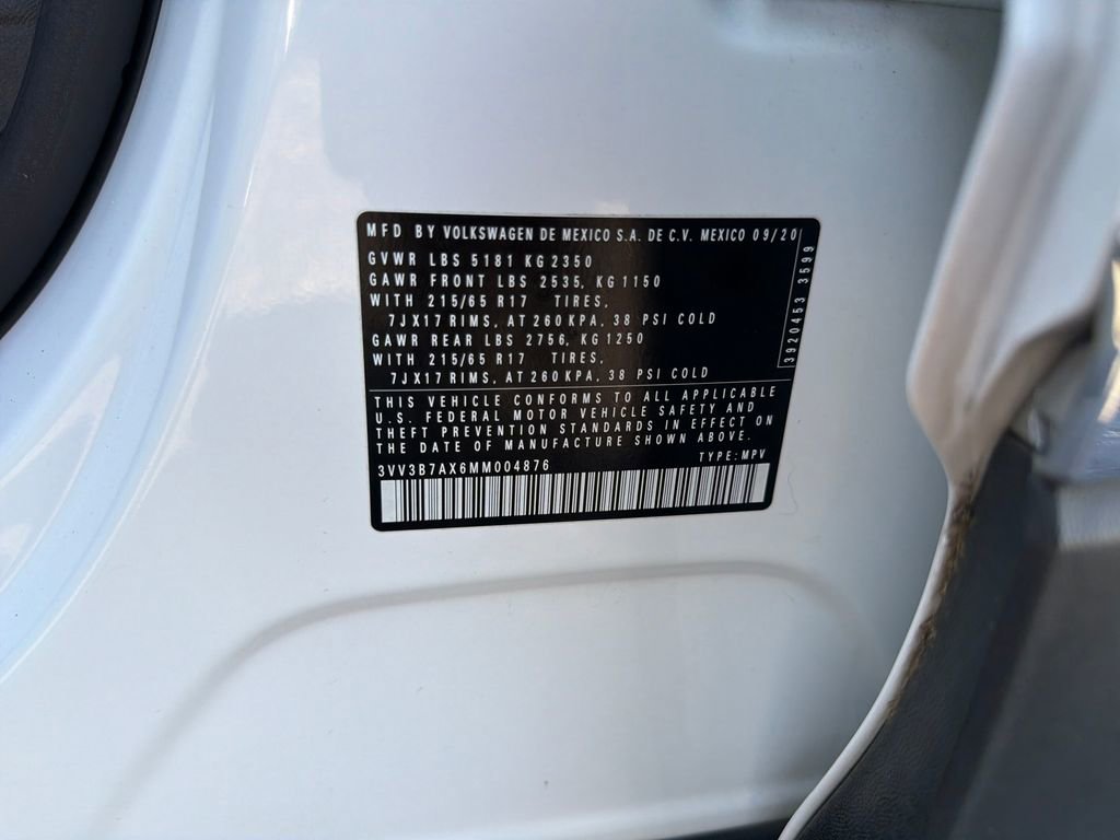 Used 2021 Volkswagen Tiguan SE w/ Panoramic Sunroof Package FWD image 32
