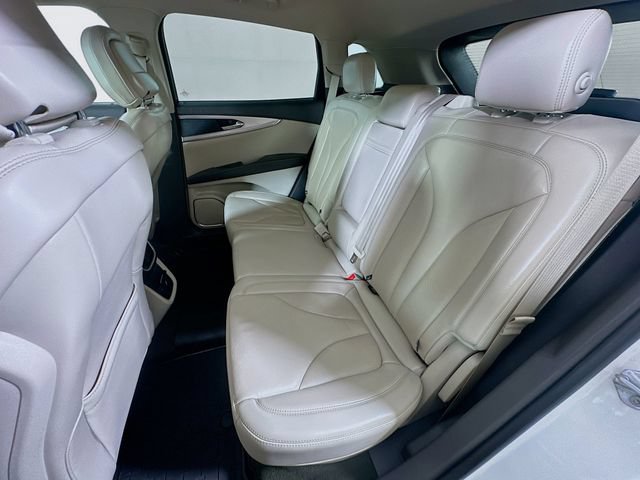 Used 2020 Lincoln Nautilus Premier w/ Equipment Group 101A AWD/4WD image 29