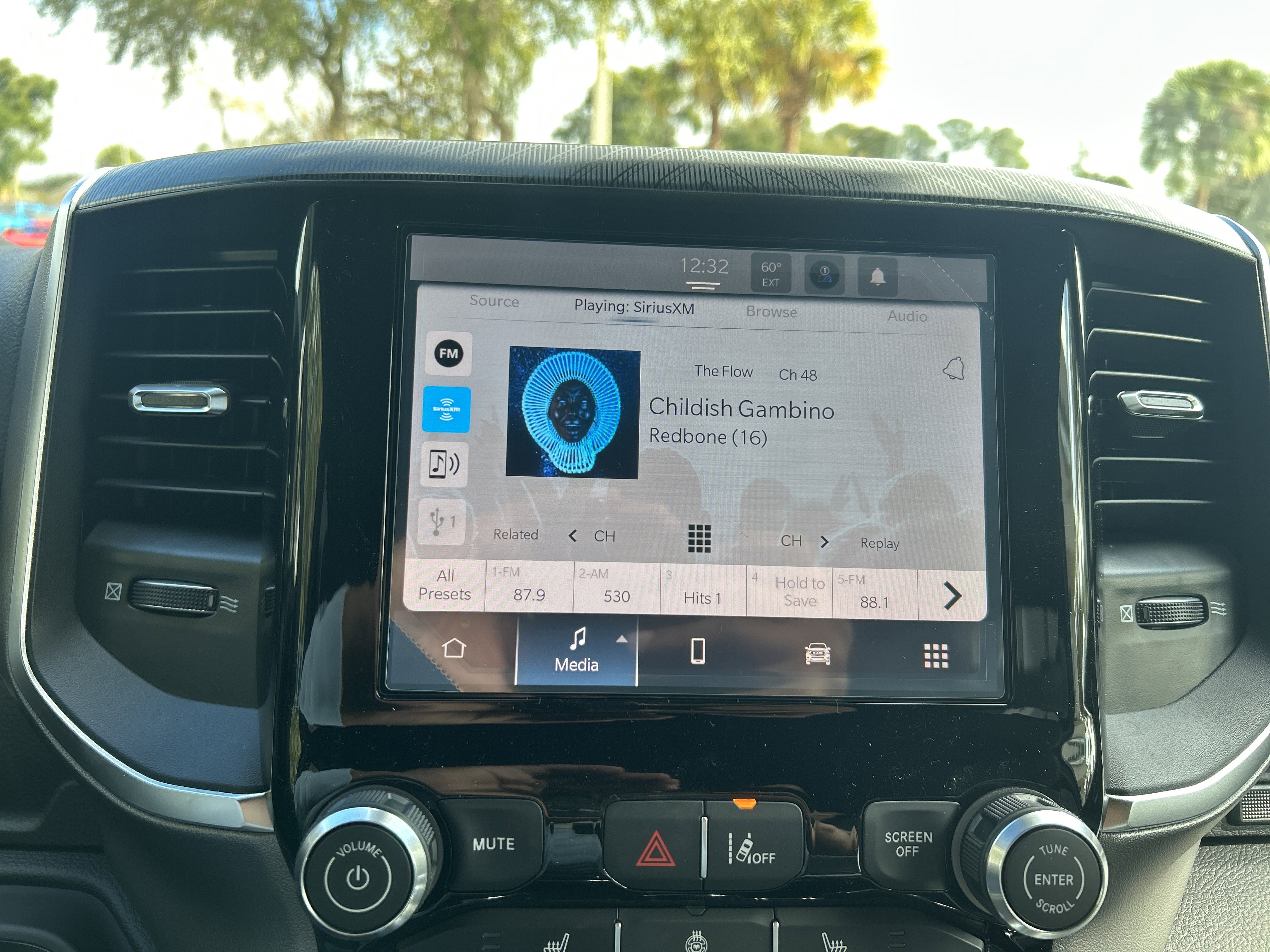 New 2026 RAM 1500 4x4 Crew Cab image 26