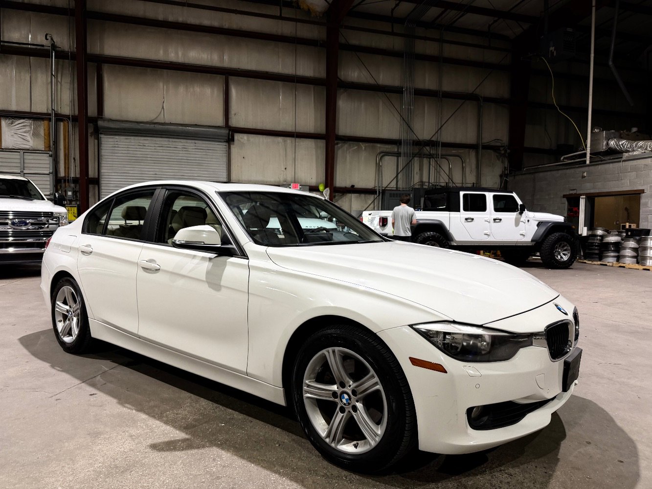 Used 2015 BMW 328i xDrive Sedan AWD/4WD image 2