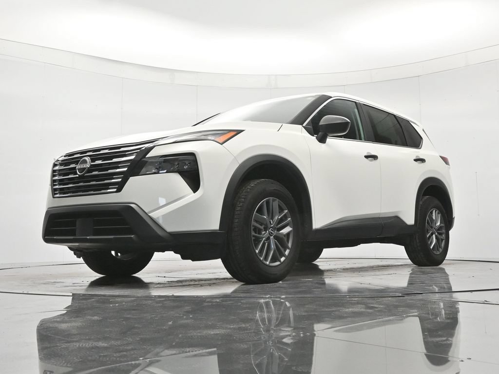 Used 2024 Nissan Rogue S FWD image 36