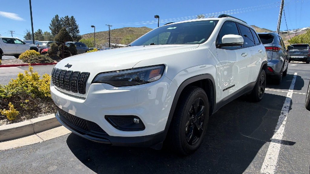 Used 2019 Jeep Cherokee Latitude Plus image 4