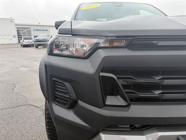 Used 2024 Chevrolet Colorado Trail Boss w/ Advanced Trailering Package AWD/4WD image 39