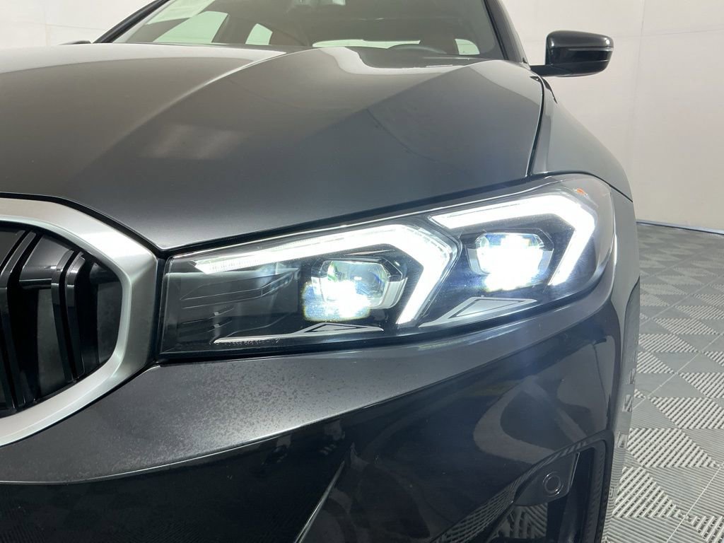 Certified 2025 BMW 330i Sedan w/ Premium Package RWD image 8