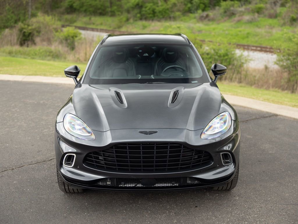 Used 2021 Aston Martin DBX image 11