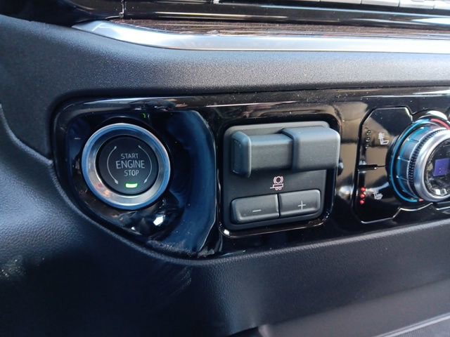 New 2026 GMC Sierra 1500 Elevation image 7
