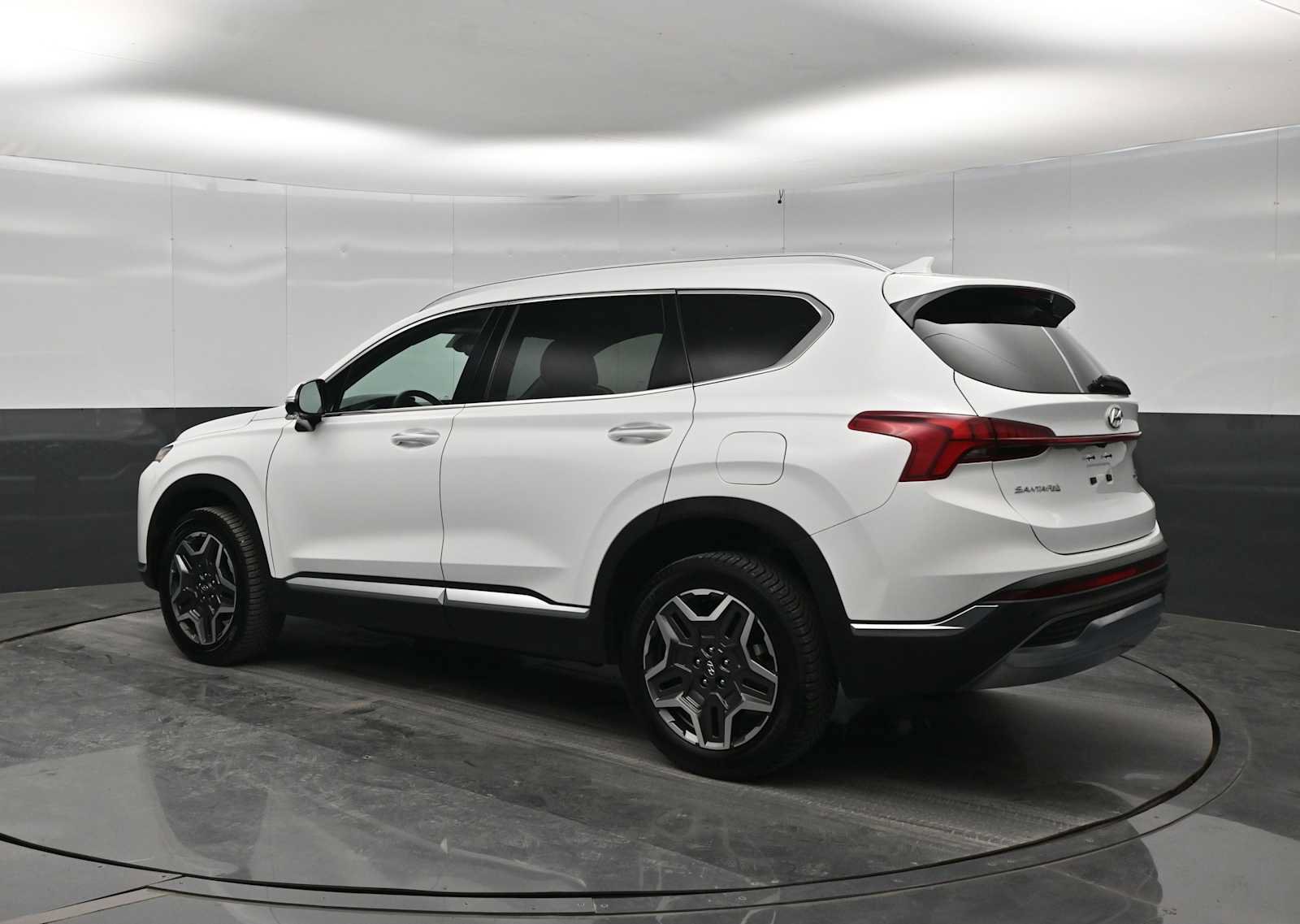 Used 2023 Hyundai Santa Fe Limited AWD/4WD image 5
