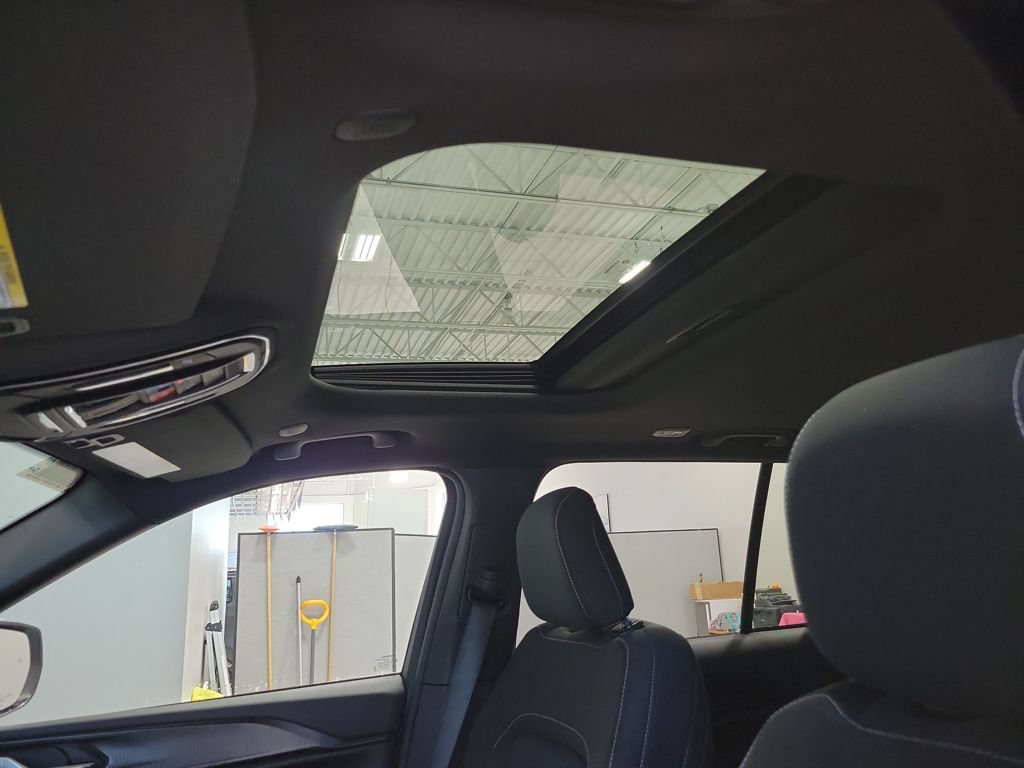 New 2026 Jeep Grand Cherokee Laredo X AWD/4WD image 12
