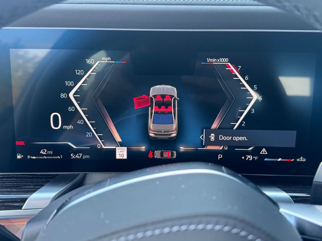 Used 2026 BMW 740i xDrive w/ Premium Package image 27