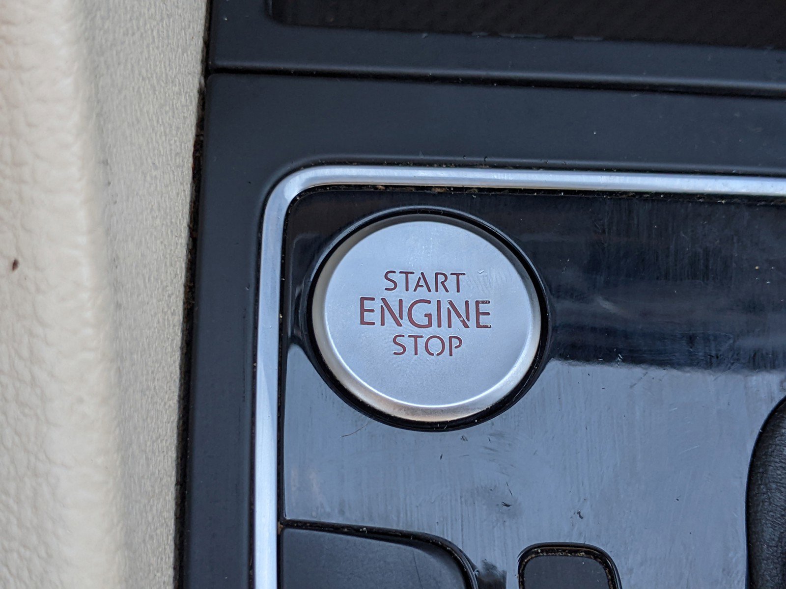 Used 2015 Volkswagen Passat 1.8T Limited Edition image 24