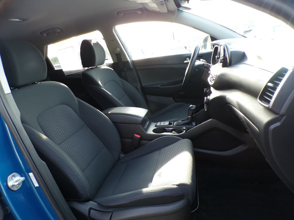 Used 2020 Hyundai Tucson Sport FWD image 16