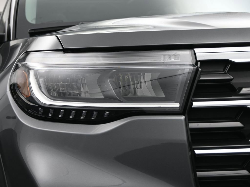 New 2026 Ford Explorer Active w/ Active Comfort Package image 13