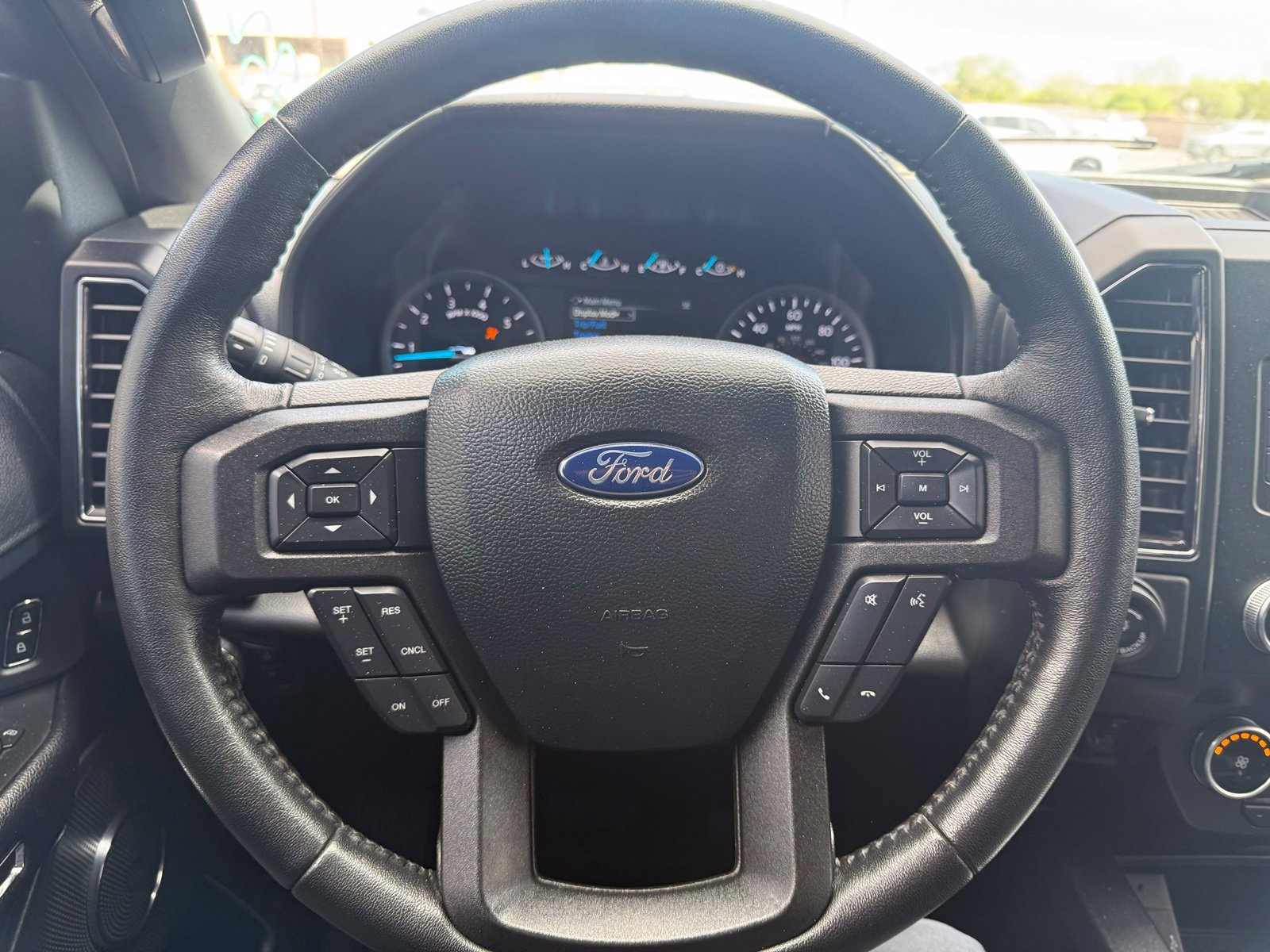 Used 2020 Ford Expedition XL AWD/4WD image 18