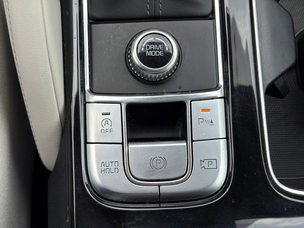Used 2024 Kia Telluride SX w/ Towing Package FWD image 29
