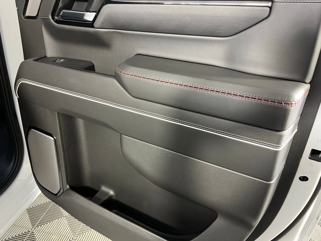 Used 2025 GMC Sierra 1500 AT4X image 28