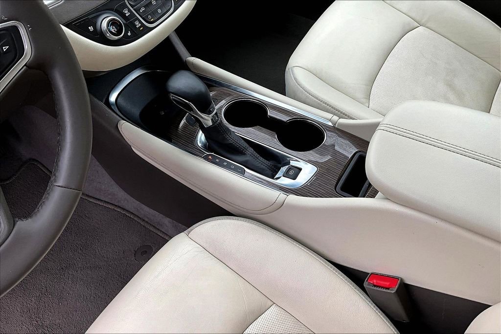 Used 2024 Chevrolet Malibu LT image 17