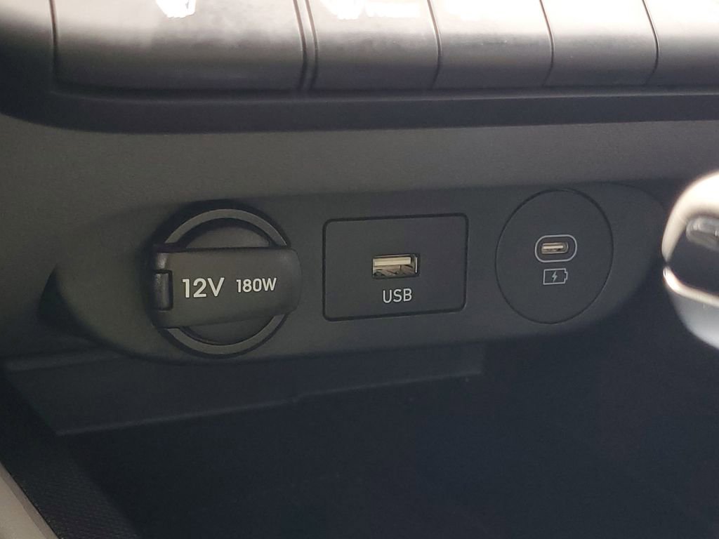 Used 2024 Hyundai Elantra SEL w/ Convenience Package FWD image 24