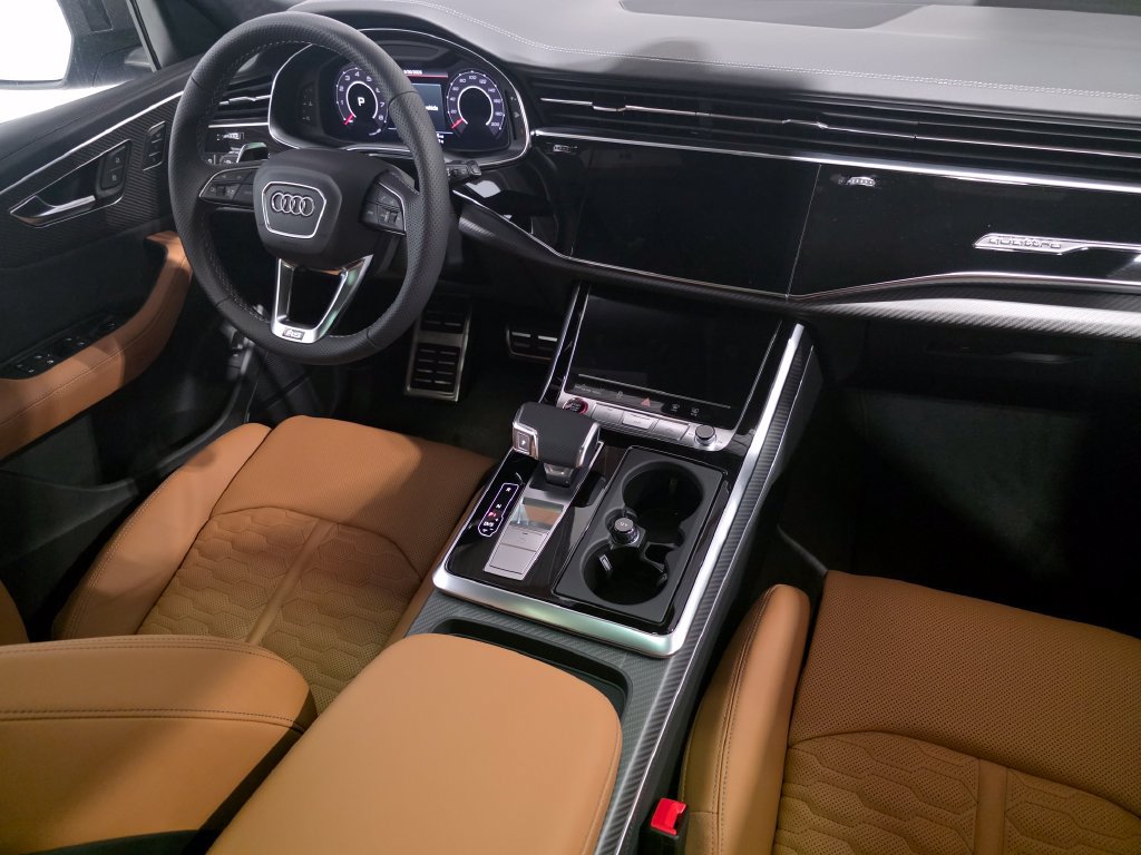 New 2027 Audi RS Q8 performance AWD/4WD image 14