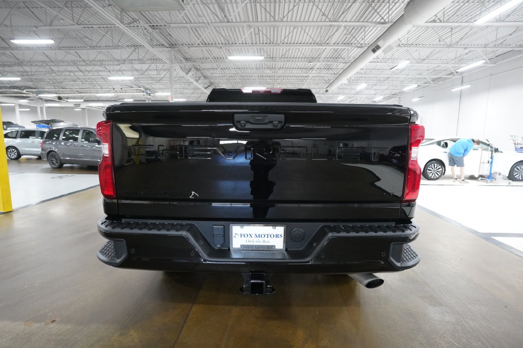 Used 2024 Chevrolet Silverado 2500 LT w/ Midnight Edition AWD/4WD image 21