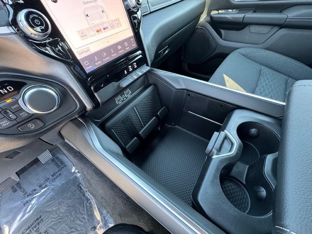 New 2026 RAM 1500 Big Horn AWD/4WD image 28