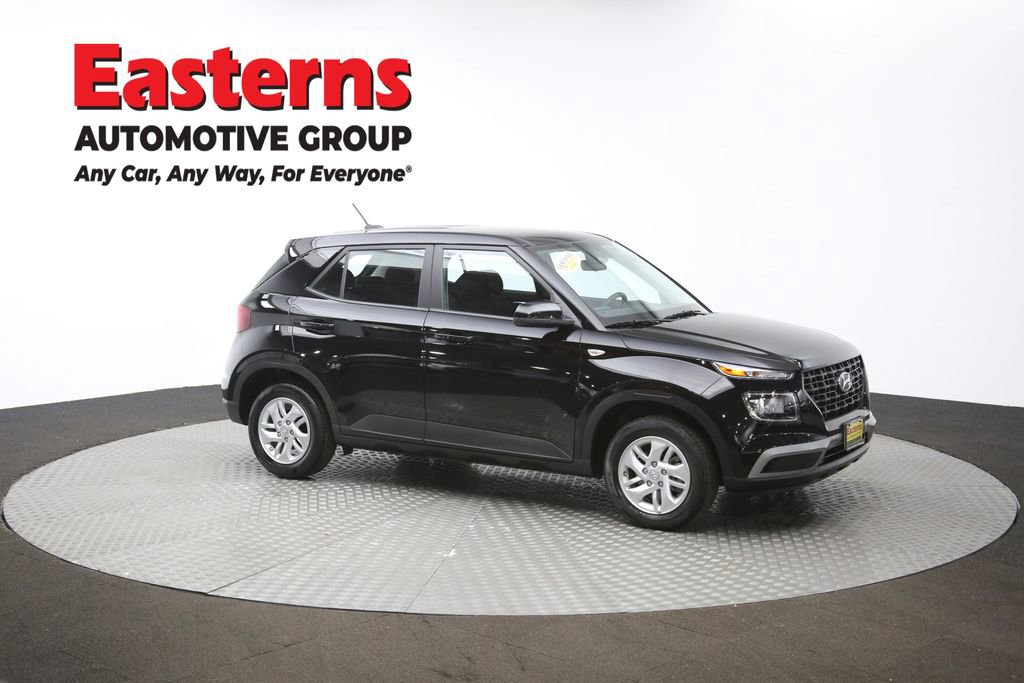 Used 2025 Hyundai Venue SE image 47