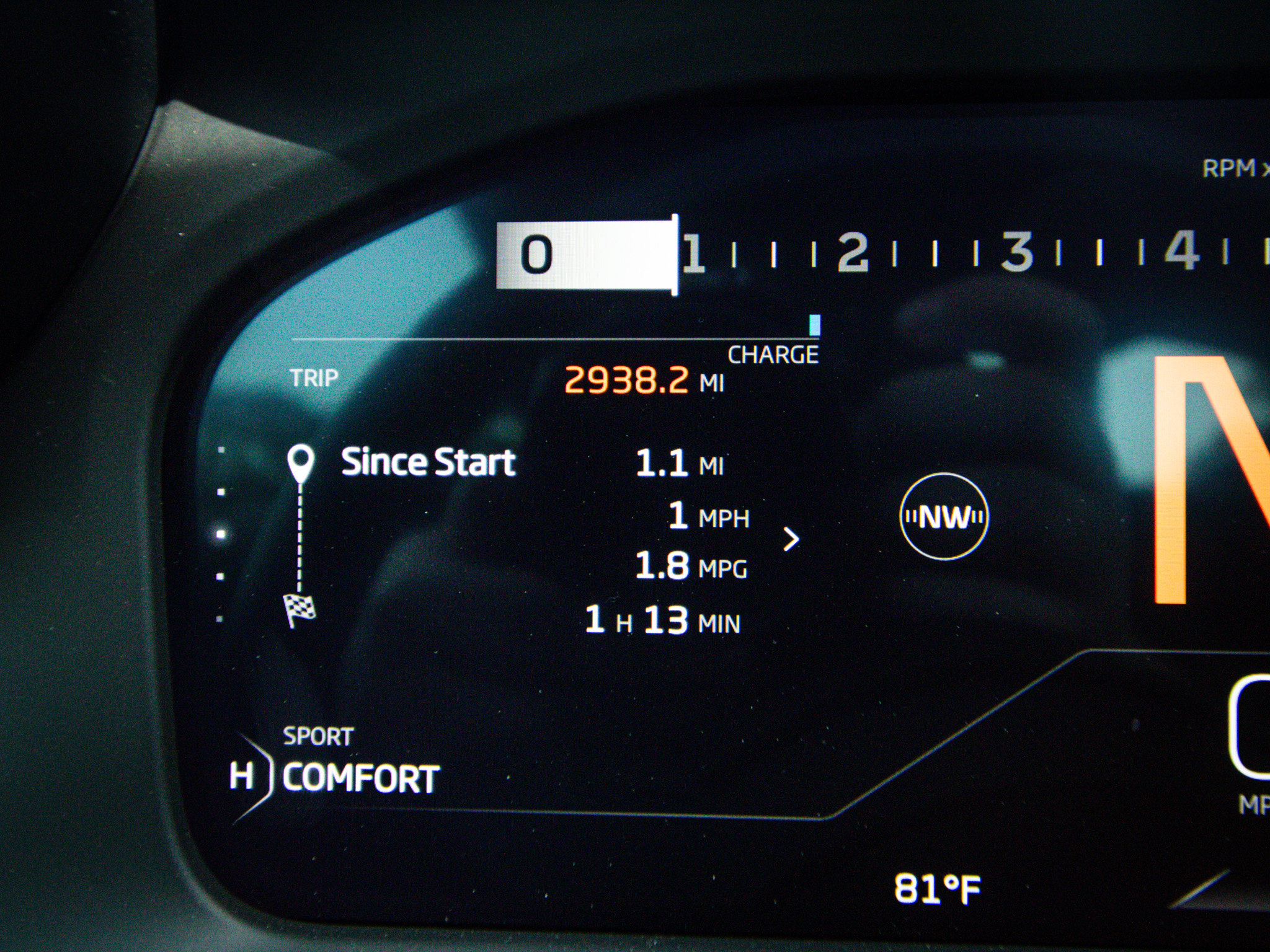 Used 2025 McLaren Artura RWD image 22