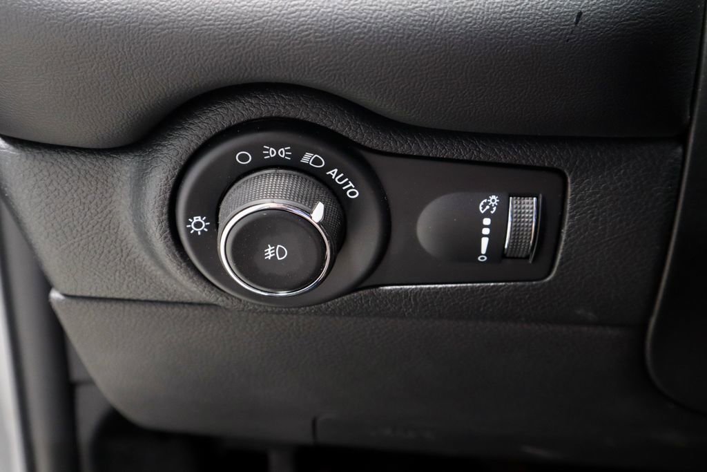 Used 2023 Dodge Durango R/T AWD/4WD image 28