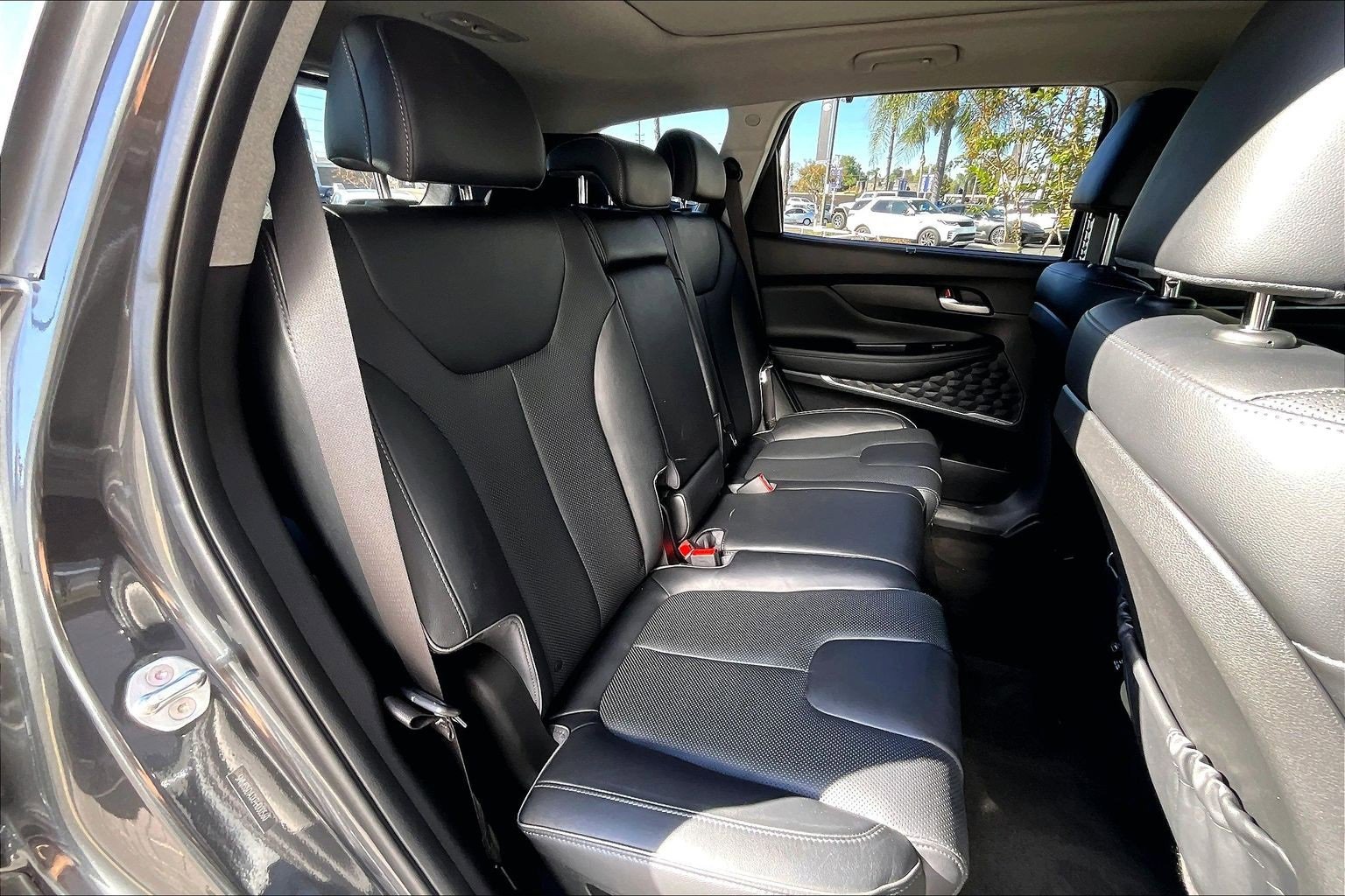 Used 2023 Hyundai Santa Fe Limited image 27