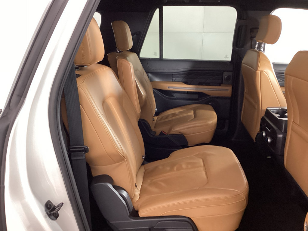 Used 2023 Ford Expedition Max Platinum AWD/4WD image 11