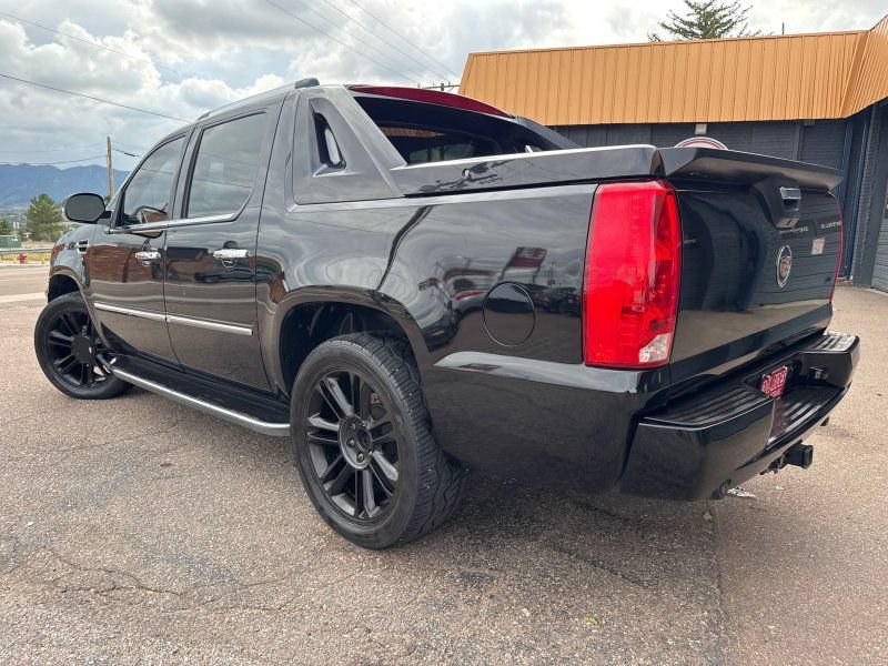 Used 2007 Cadillac Escalade EXT w/ Information Package AWD/4WD image 34