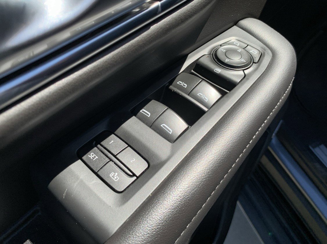 Used 2021 Chevrolet Tahoe LT AWD/4WD image 15
