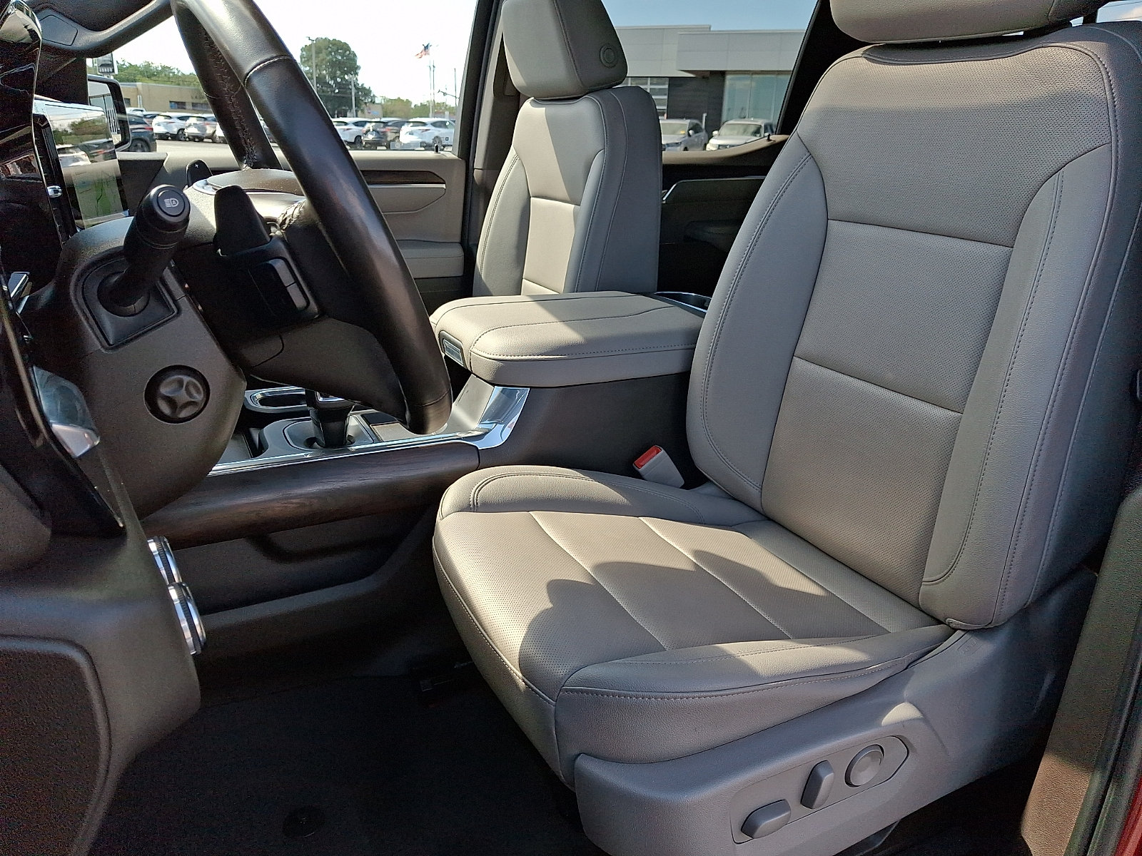 Used 2023 GMC Sierra 1500 SLT w/ SLT Premium Package AWD/4WD image 14
