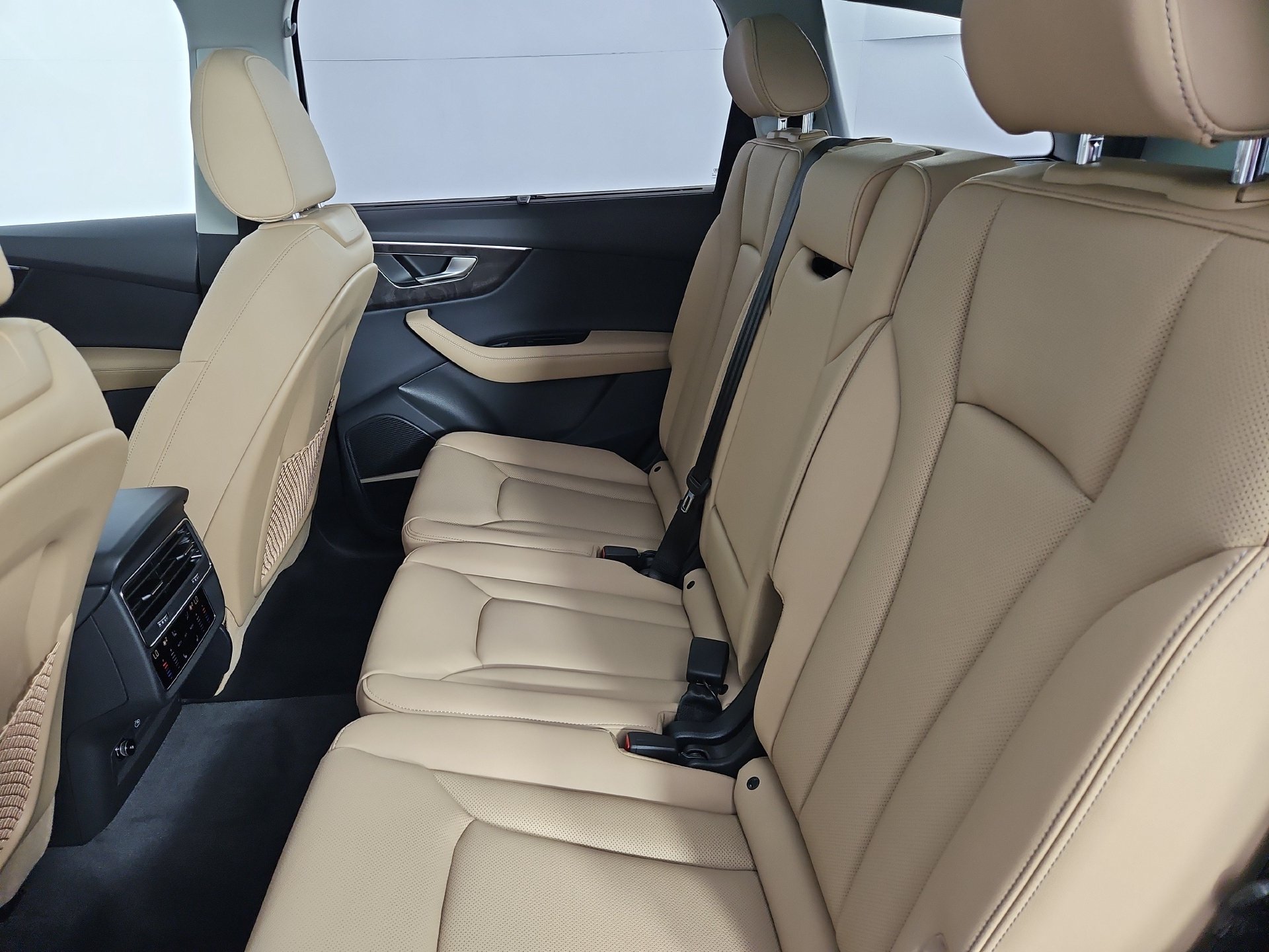 New 2026 Audi Q7 3.0T Premium Plus AWD/4WD image 43