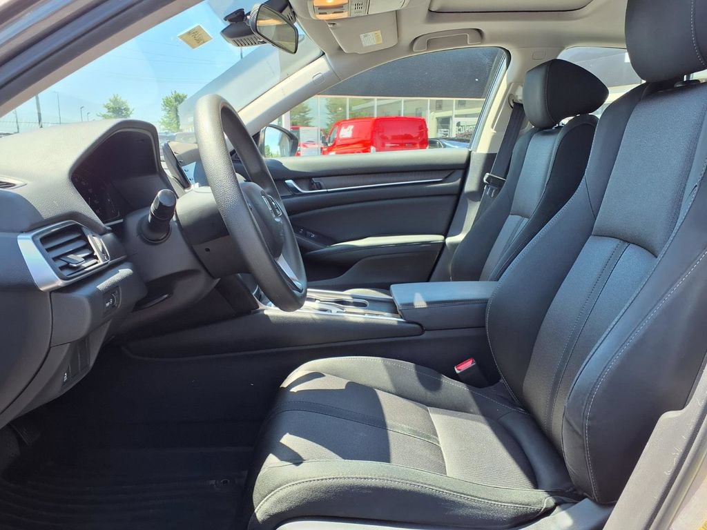 Used 2019 Honda Accord EX image 19