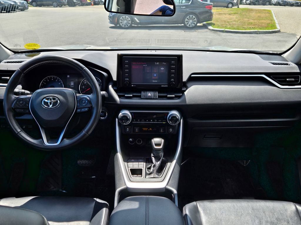 Used 2020 Toyota RAV4 XLE Premium AWD/4WD image 30