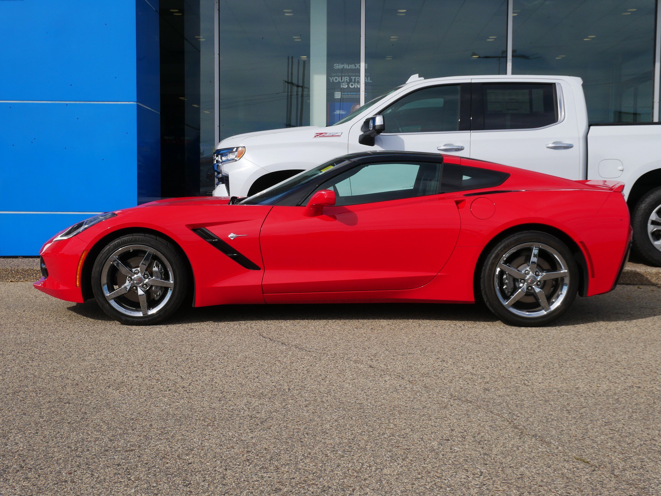 Used 2015 Chevrolet Corvette Stingray Coupe w/ Battery Protection Package RWD image 5