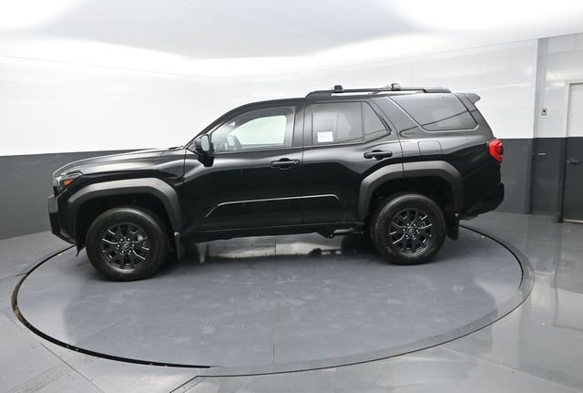 New 2025 Toyota 4Runner SR5 AWD/4WD image 4