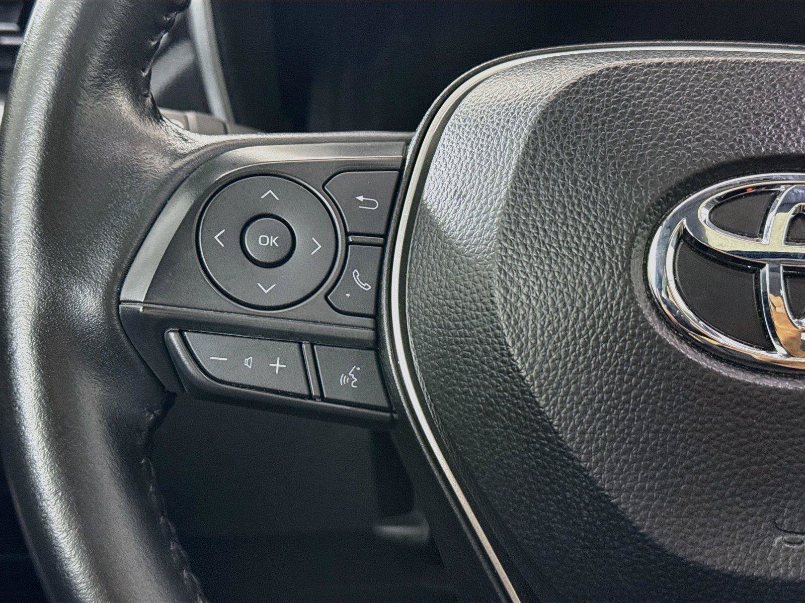 Certified 2025 Toyota Corolla Cross XLE w/ Convenience Package AWD/4WD image 18