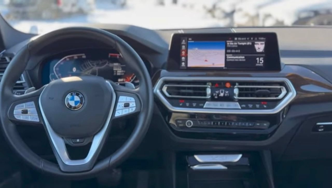 Used 2024 BMW X3 xDrive30i AWD/4WD image 13