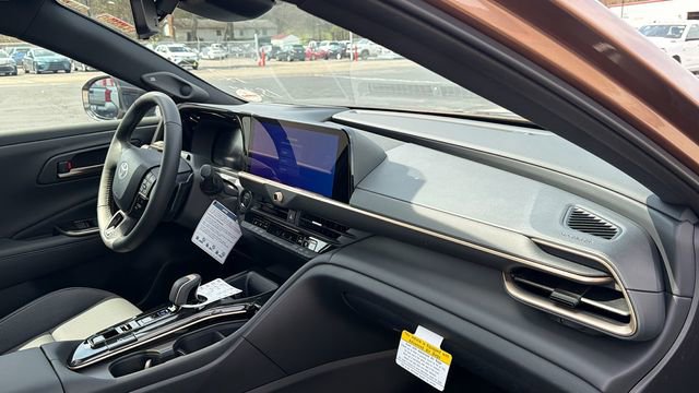 New 2026 Toyota Crown Platinum image 34