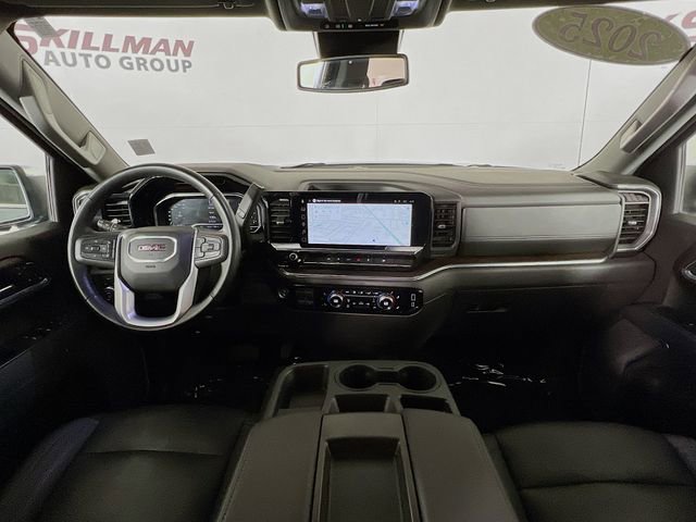 Used 2025 GMC Sierra 1500 SLT image 25