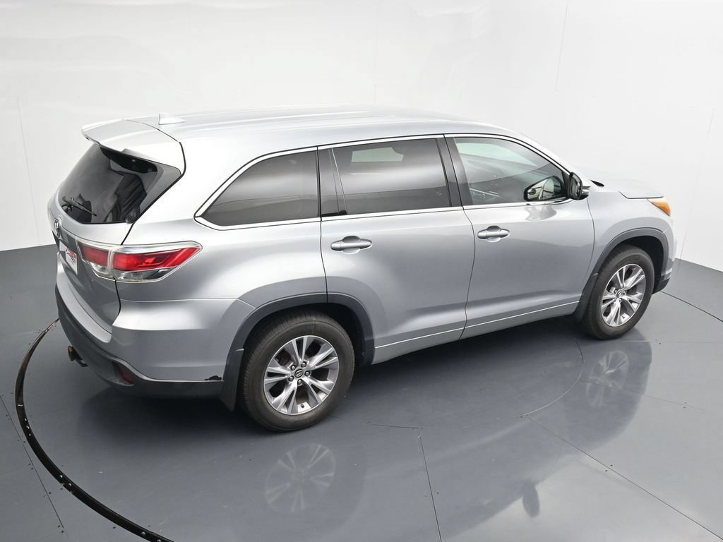 Used 2016 Toyota Highlander Plus AWD/4WD image 33