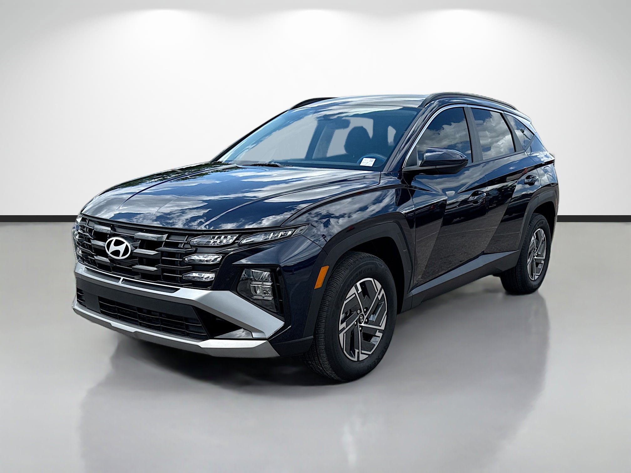 Used 2025 Hyundai Tucson Blue AWD/4WD image 7